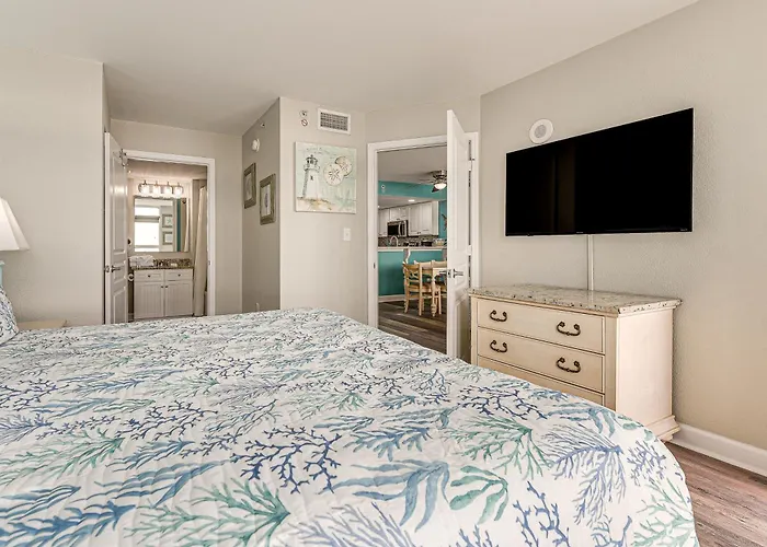 Oceanfront North Myrtle Beach Gem: Pools Access!