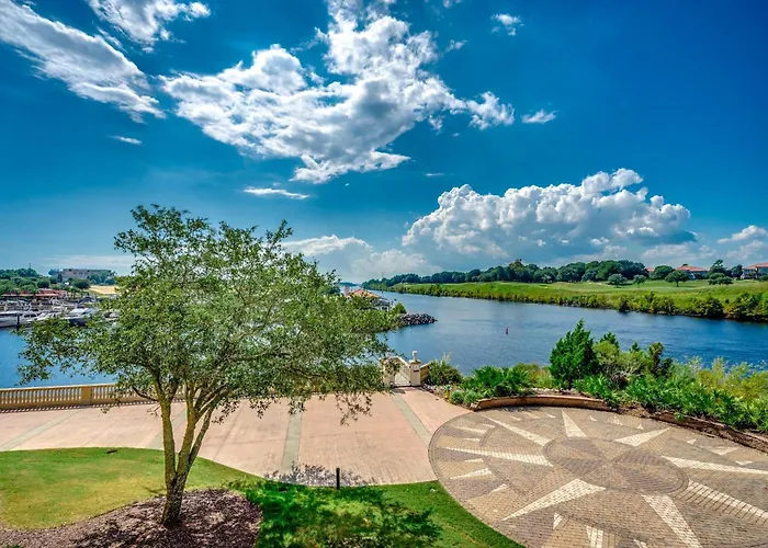 The Marina 5-203